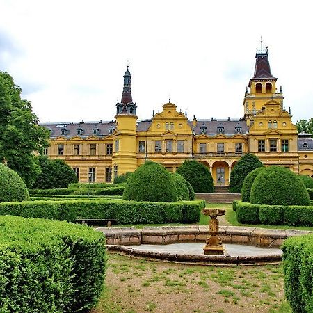 Nagy Haz Szabadkigyos Exterior photo
